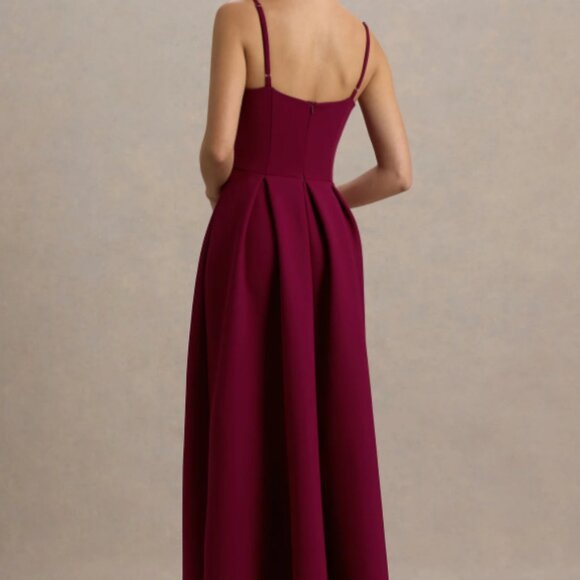 Club L - Bambina Burgundy Scoop-Neck Pleated Maxi Dress - Picture 2 of 3